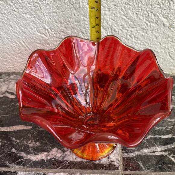 Vintage Glass Amberina Red Yellow 9 Petal Pedestal Compote/Bon Bon Candy Bowl. - Picture 8 of 8